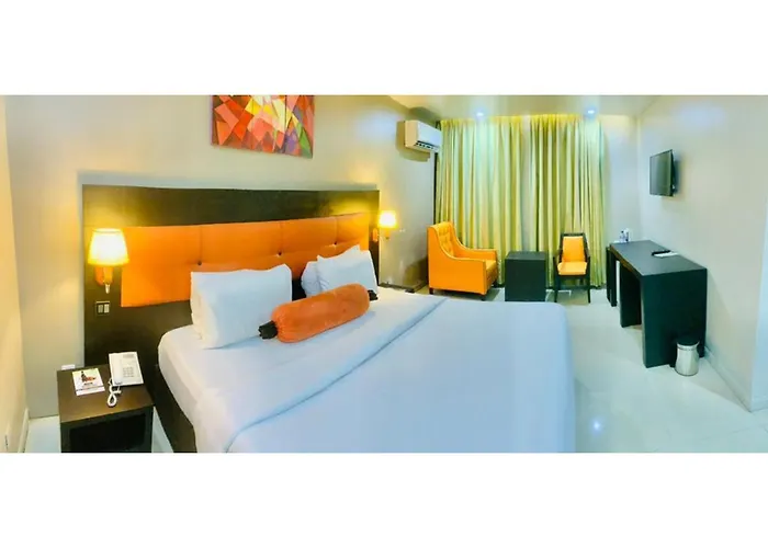 Oakspring Hotel And Luxury Suites